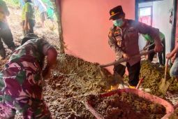 Polres Trenggalek intensifkan patroli daerah rawan longsor
