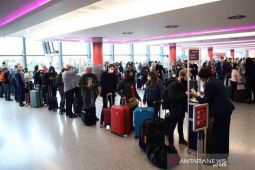 633 kasus baru COVID-19 varian Omicron ditemukan di Inggris