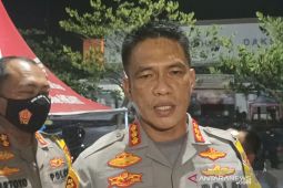 Polrestabes Surabaya imbau bonek tunda demonstrasi