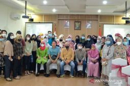 Anggota DPRD Babel sosialisaikan Perda pelayanan publik