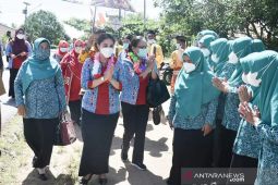 Ketua Tim TP PKK Ketapang tinjau lomba tingkat kabupaten