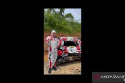 Terguling bersama Sean Gelael tak cedera, lalu Bambang Soesatyo ikuti "drifting"