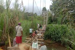 NNB Batuhorpak gotong royong perbaiki rambin rusak di Arse