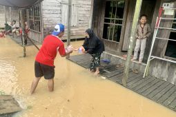 Relawan Desa Mantimin salurkan logistik kepada korban banjir