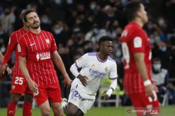 Real Madrid nyaman di puncak klasemen usai kalahkan Sevilla 2-1