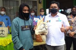 Baksos di Nganjuk, PT Jasa Raharja bagikan 400 paket sembako