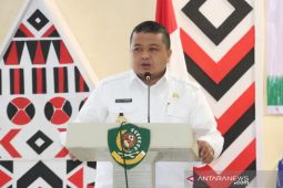 Bupati Tapsel sebut pejabat birokrasi untuk melayani bukan dilayani