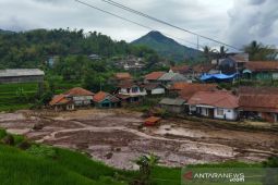 Pemkab Garut menyiapkan lokasi lumbung sosial untuk penanganan korban banjir bandang