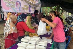 Pasar murah di Desa Mantimin diserbu warga