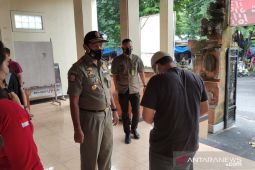 Tim Yustisi Denpasar jaring 26 pelanggar prokes
