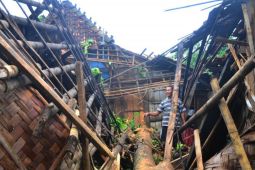 Bencana angin puting beliung di Desa Klambu