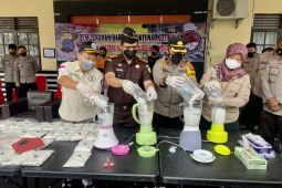 Puluhan ribu barang bukti obat curah dimusnahkan Polres Balangan