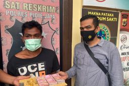 Pencuri emas 30 mayam dan uang Rp60juta, diciduk Polisi