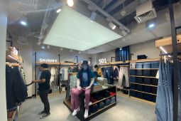 Levi's buka kembali toko berkonsep baru di TP-3 Surabaya