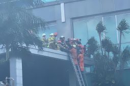 Gedung Cyber terbakar, ratusan personel dikerahkan