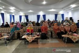 Dirgahayu ke-22, DWP Babel bagikan 172 paket sembako