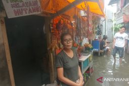 350 KK di Muara Angke terdampak banjir akibat air pasang