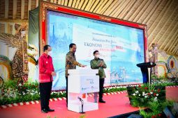 Presiden Jokowi sebut pandemi COVID-19 beri  peluang tranformasi ekonomi