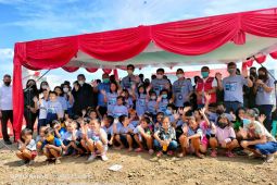 Christmas symphony di Sumompo, PT MSM-TTN berbagi dengan anak-anak TPA