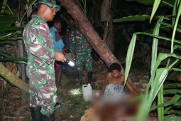 Prajurit TNI bantu warga perbatasan melahirkan di tengah hutan