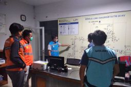 Pemulihan pasokan listrik di Lumajang pasca-letusan Semeru terhambat putusnya jembatan