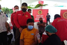 Desember, BIN Bali targetkan 13.600 orang tuntas vaksinasi