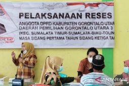 Reses anggota DPRD Gorontalo Utara disertai pemberian vaksin COVID-19