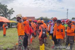 Tim SAR gabungan bentuk 3 unit pencarian korban erupsi Semeru