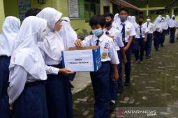 Siswa SMP di Temanggung  gelar aksi Peduli Semeru