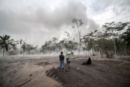 Larangan Mendekati Gunung Semeru
