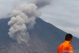 Sebanyak 34 orang meninggal, 22 warga dinyatakan hilang akibat bencana Semeru