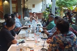 Pengusaha di Malut berharap dilibatkan tangani investasi nasional, jangan jadi penonton