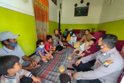 Masih trauma, puluhan warga terdampak bencana Gunung Semeru mengungsi ke Jember