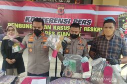 Setelah otopsi, Polres Cianjur temukan cairan air keras dalam tubuh wanita korban penyiraman