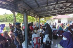 TNI AL tak kendurkan pelayanan vaksinasi warga pesisir Sukabumi