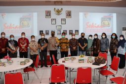 Kapolres Tebing Tinggi diskusikan masalah vaksinasi di FGD