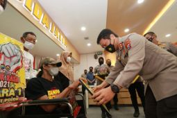 Kapolda Jatim: Polisi harus mau menerima kritik dan masukan untuk perbaikan