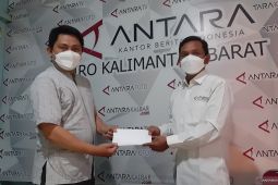 Antara Biro Kalbar salurkan bantuan untuk korban banjir di Sintang