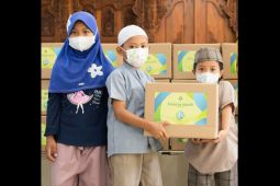 RS Pondok Indah bagikan 3.500 paket kesehatan sambut HUT ke-35