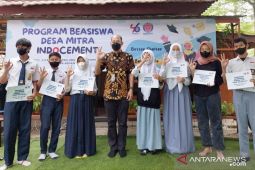 Indocement berikan beasiswa 112 pelajar dan mahasiswa di Bogor
