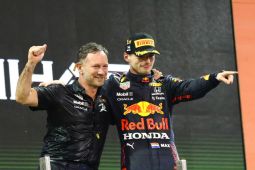 Mercedes ajukan protes setelah Verstappen klaim juara F1 di Abu Dhabi