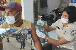 Tingkatkan herd imunity, TNI AL Pangkalan TBA vaksinasi warga Perjuangan