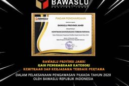 Bawaslu Jambi raih penghargaan kemitraan dan kerjasama terbaik