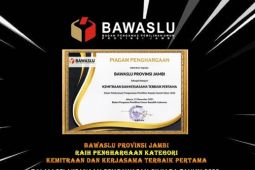 Bawaslu Jambi raih penghargaan kemitraan dan kerjasama terbaik