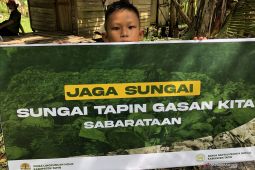Aksi seribu tangan bersihkan Sungai Tapin