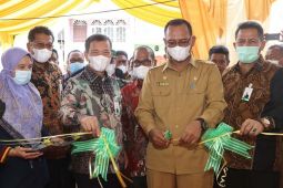 Resmikan Kantor Bank Aceh, ini harapan Bupati Aceh Selatan