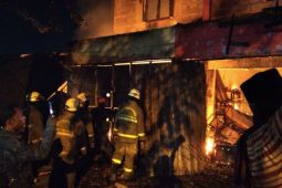 Tiga ruko permanen di Pasar Kemis Kabupaten  Tangerang terbakar