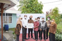 PLN Peduli - IKPLN renovasi rumah purnakarya senilai Rp 398,1 juta