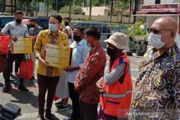 Panitia Natal Nasional bagi 1.000 paket sembako di Ambon, berbagi kasih