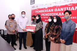 PTBA salurkan beasiswa ke putra-putri  anggota Polri
